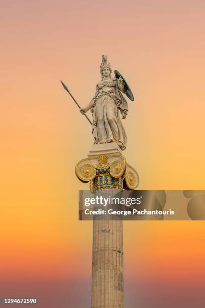 statue of goddess athena at sunset - diosa atenea fotografías e imágenes de stock