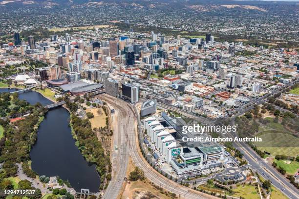 aerial view of adelaide, south australia - adelaide photos et images de collection