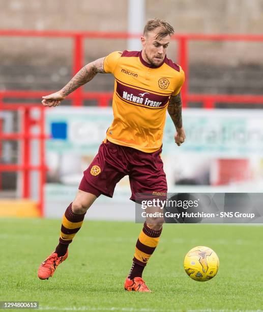 Richard Tait in action for Motherwell.