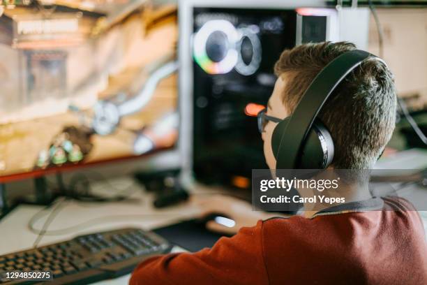 Gamer Boy Normal 15,335 Gamer Boy Stock Photos, High-Res Pictures, and Images - Getty Images