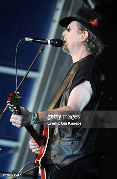 Roger McGuinn from The Byrds, Belgium Rhytm 'N' Blues Festival, Peer, Belgium, 19th July 2009.