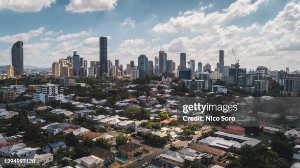 aerial shot of brisbane from an inner suburb - brisbane skyline stock pictures, royalty-free photos & images