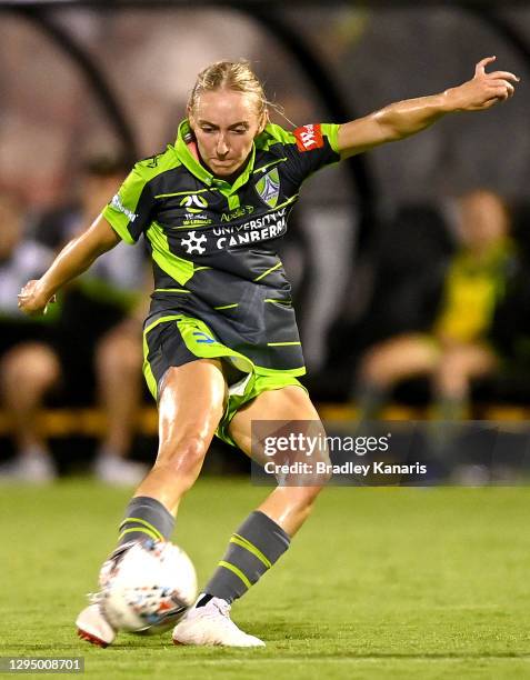 Nickoletta Flannery of Canberra kicks the ball during the round three W-League match between the Brisbane Roar and Canberra United at Dolphin...