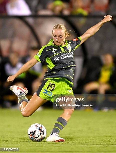 Nickoletta Flannery of Canberra kicks the ball during the round three W-League match between the Brisbane Roar and Canberra United at Dolphin...