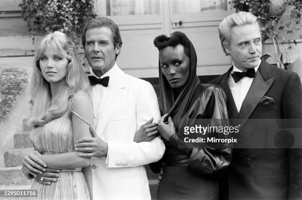 View to a Kill 1984 James Bond film, Photocall outside The Chateau de Chantilly in France, Thursday 16th August 1984, Tanya Roberts as Stacey Sutton,...