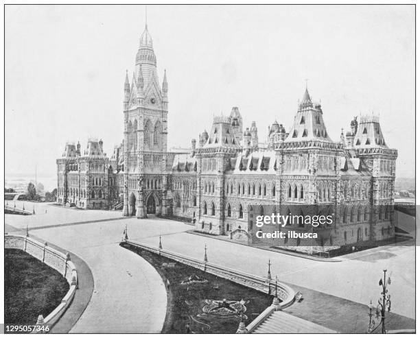 antikes foto: parliament palace, ottawa, kanada - parliament hill ottawa stock-grafiken, -clipart, -cartoons und -symbole