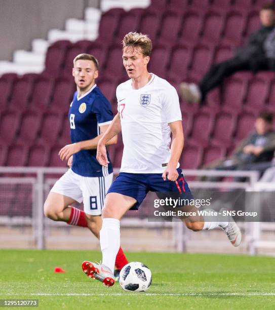 V ENGLAND U21 .TYNECASTLE - EDINBURGH .Kieran Dowell in action for England U21's