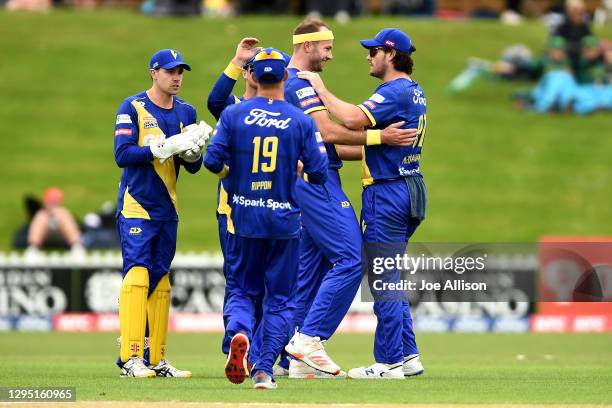 Michael Rae Nz 744 Mitchell Mcclenaghan Photos & High Res Pictures - Getty Images