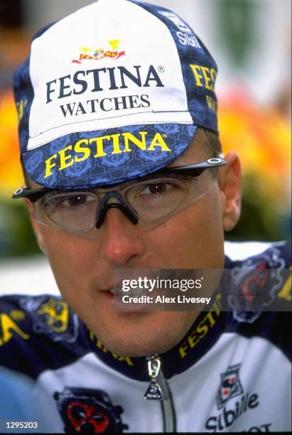 Portrait of Festina rider Alex Zulle of Switzerland during Stage 6 of the 1998 Tour De France between La Chatre and Brive-la-Gaillarde. \ Mandatory...