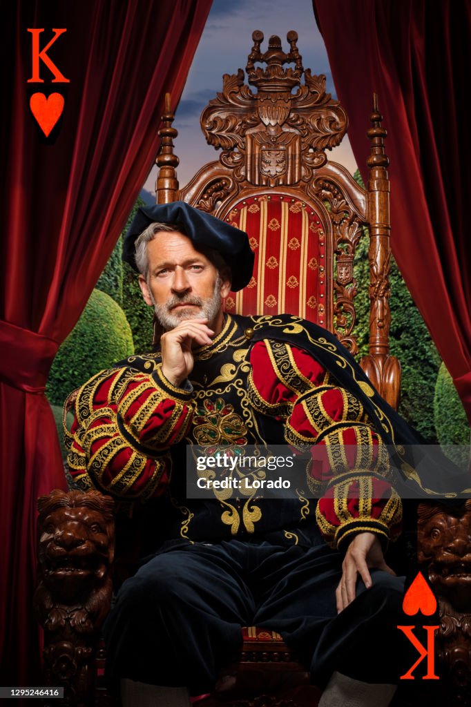 Historischer König im Studio-Shooting