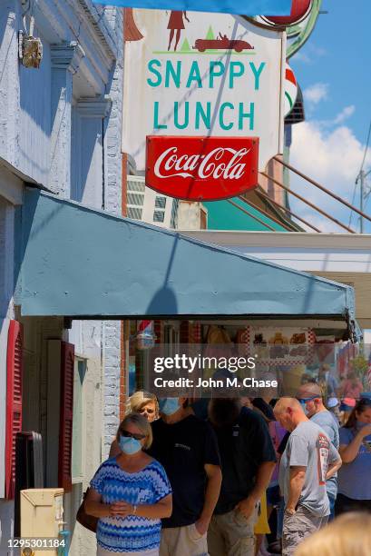 historic snappy lunch diner, mount airy, nc - mount airy stock pictures, royalty-free photos & images