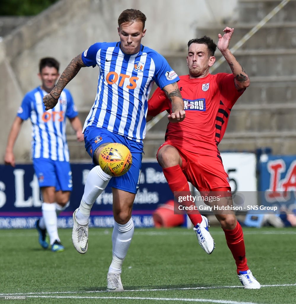 28/07/18 BETFRED CUP GROUP H.KILMARNOCK V QUEENS PARK.RUGBY PARK - KILMARNOCK .Kilmarnock's Lee Erwin competes with Queens Park's Dean Kindlan for the ball