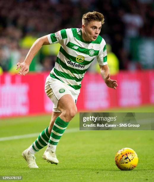 V AEK ATHENS . CELTIC PARK - GLASGOW . James Forrest in action for Celtic.