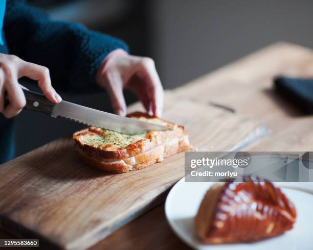 bread breakfast - croque monsieur stockfoto's en -beelden