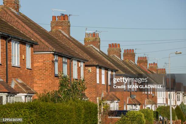 Middle Class Uk Middle Class Uk Photos and Premium High Res Pictures - Getty Images