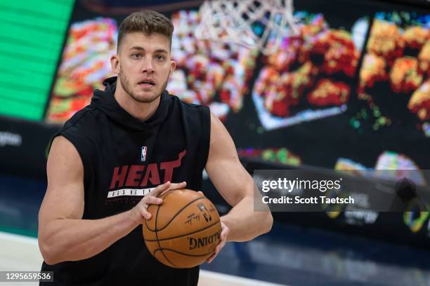 Meyers Leonard of the Miami Heat warms up before the game against the Washington Wizards at Capital One Arena on January 9, 2021 in Washington, DC....