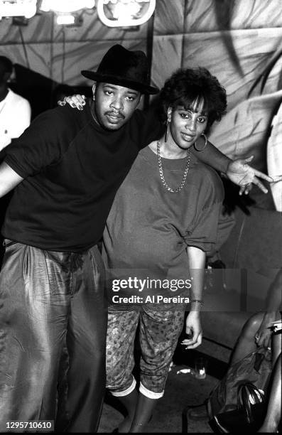 37 photos et images haute résolution de Valerie Vaughn - Getty Images