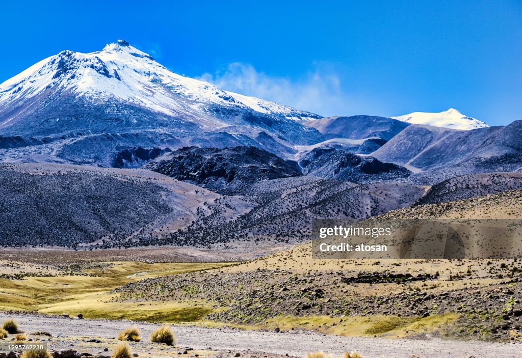 Volcano Guallatiri volcano, 6063 m