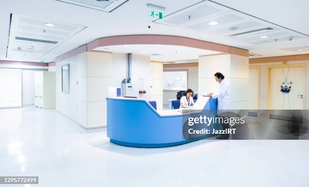 nurse station - nurses station stock pictures, royalty-free photos & images