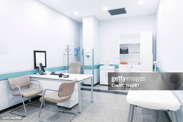 empty doctor's office - doctors surgery stock pictures, royalty-free photos & images