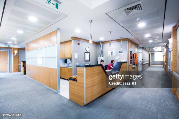 nurse station - posto de enfermagem imagens e fotografias de stock