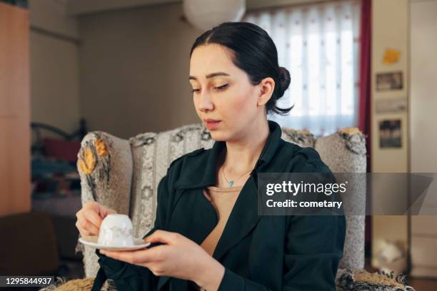 turkish coffee fortune telling - turkish coffee fotografías e imágenes de stock