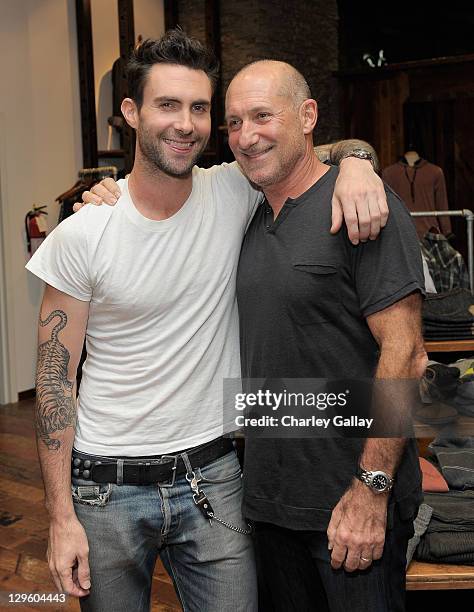 23 Adam Levine Fred Photos & High Res Pictures - Getty Images