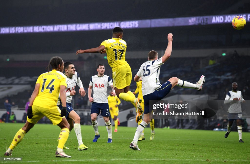 Tottenham Hotspur v Fulham - Premier League