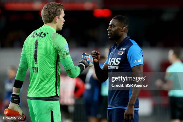 Goalkeeper Marco Bizot of AZ, Bruno Martins Indi of AZ during the Dutch Eredivisie match between PSV and AZ at Philips Stadion on January 13, 2021 in...
