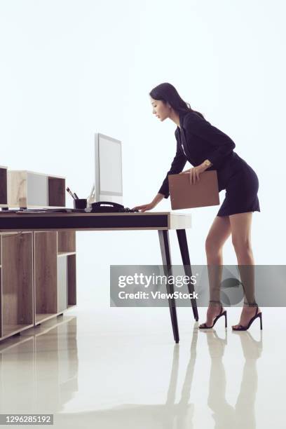 Asian Women Bending Photos and Premium High Res Pictures - Getty Images