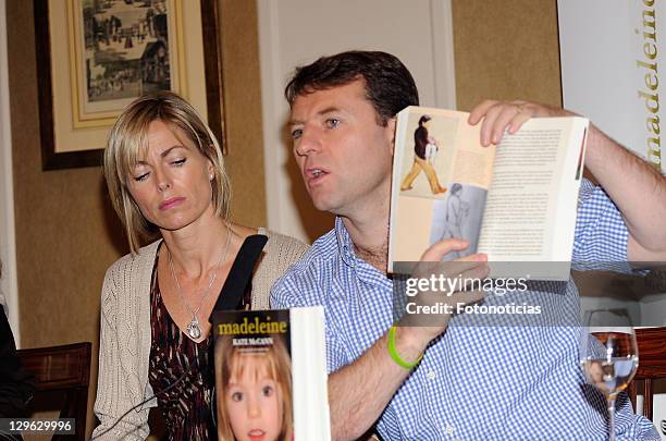 Kate McCann and Gerry McCann present the spanish edition of their book 'Madeleine' at the Wellington Hotel on October 19, 2011 in Madrid, Spain.