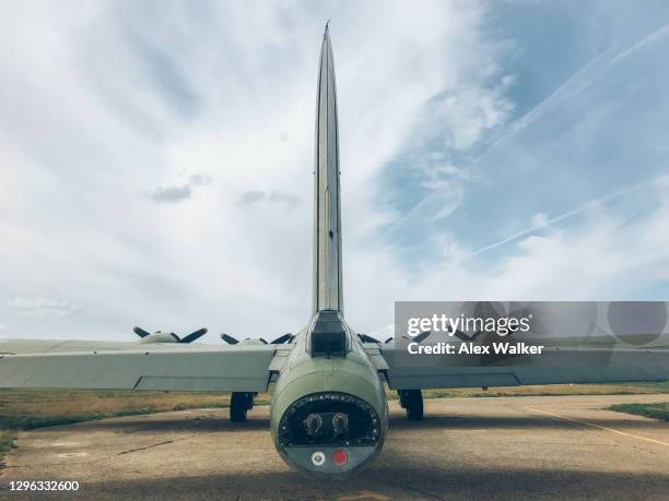 b-17 flying fortress heavy bomber from ww2 - aerospace engineering stock pictures, royalty-free photos & images