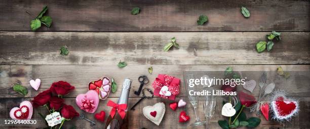 valentine's day background - champange bottle and valentines day stock pictures, royalty-free photos & images