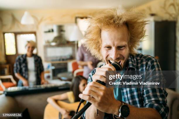 Angry Metal Singer Heavy Metal Singer Photos and Premium High Res Pictures - Getty Images