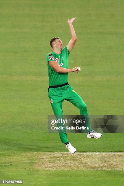 Billy Stanlake of the Stars bowls during the Big Bash League match between the Melbourne Stars and the Adelaide Strikers at Melbourne Cricket Ground,...