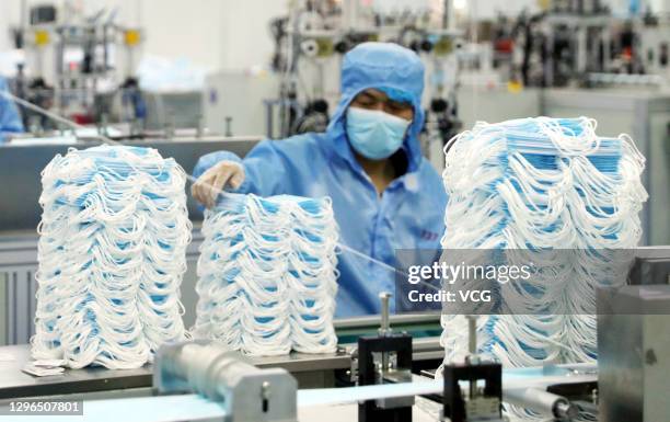 Factory Line Ppe Ppe Production Line Photos and Premium High Res Pictures - Getty Images