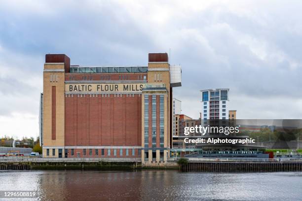 the baltic - modern art gallery stock pictures, royalty-free photos & images