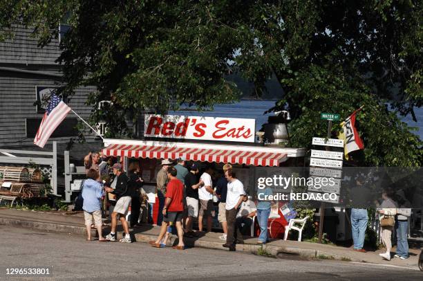 Red's Eats is a take-out restaurant located in Wiscasset. Maine. It is one of the most well-known and most-written-about restaurants in the state....