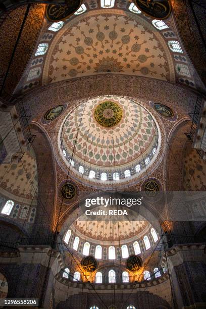 Eminonu Yeni Camii New Mosque Photos and Premium High Res Pictures ...