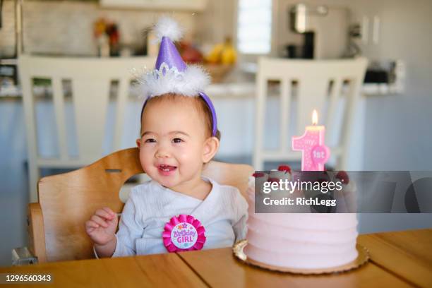 日裔美國人慶祝一歲生日 - first birthday 個照片及圖片檔
