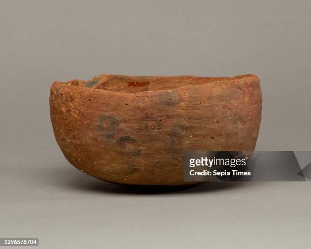 Bowl, Predynastic, Late Naqada l–Naqada II, ca. 4500–4000 B.C., From Egypt, Northern Upper Egypt, Matmar, Cemetery 3100, Thrown out of grave,...