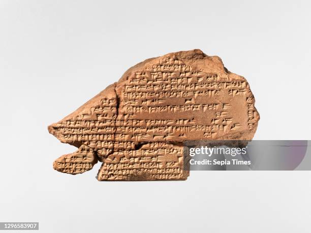 Commentary on Enuma Anu Enlil, tablet 5, ca. Late 1st millennium B.C., Mesopotamia, Clay, 3 5/8 x 5 1/4 x 1 5/8 in. , Clay-Tablets-Inscribed.