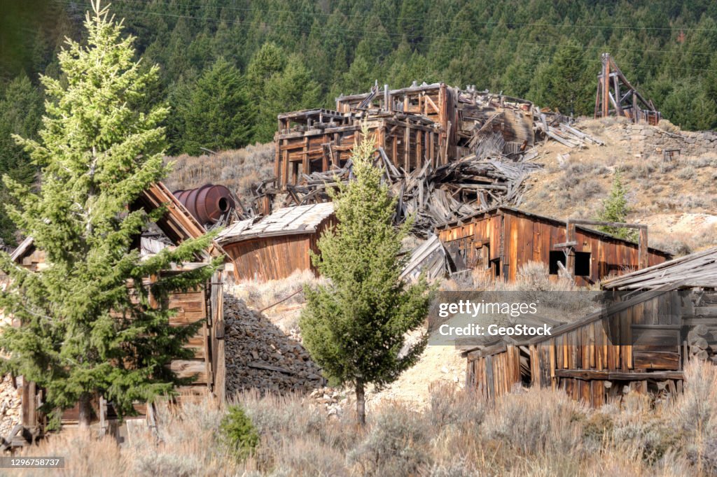 Rotting remains of a stamp mill in a ghost town