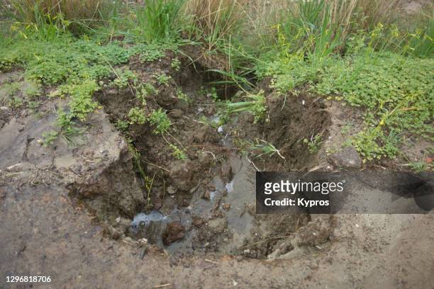 soil erosion caused by rainfall - greece - erosion 個照片及圖片檔