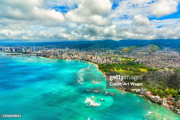 honolulu skyline - oahu stockfoto's en -beelden