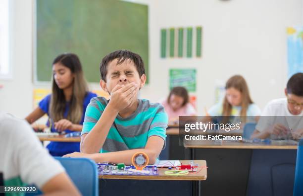 Child Yapping 1,170 Yawning Kid Stock Photos, High-Res Pictures, and Images - Getty ...