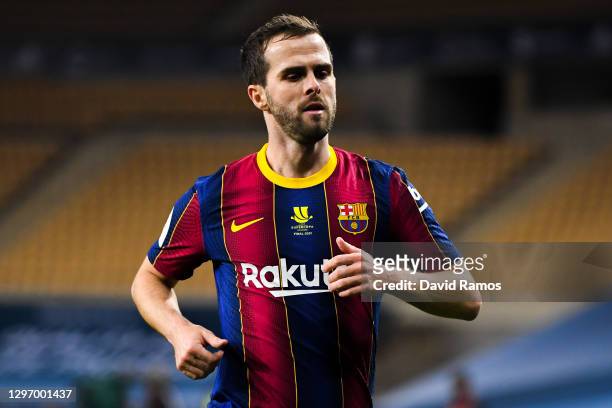 10,524 Miralem Pjanic Photos and Premium High Res Pictures - Getty Images