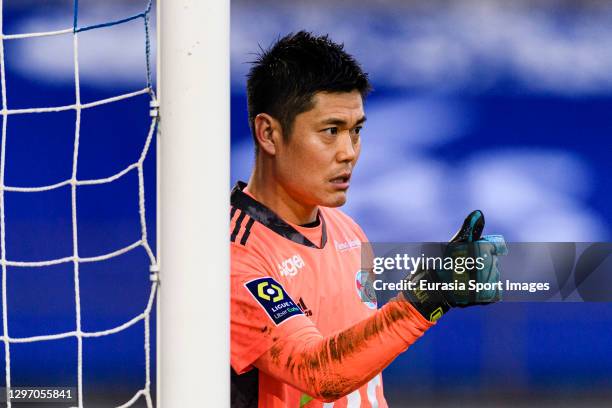 Eiji Kawashima of Racing Strasbourg gestures during the Ligue 1 match between RC Strasbourg and AS Saint-Etienne at Stade de la Meinau on January 17,...