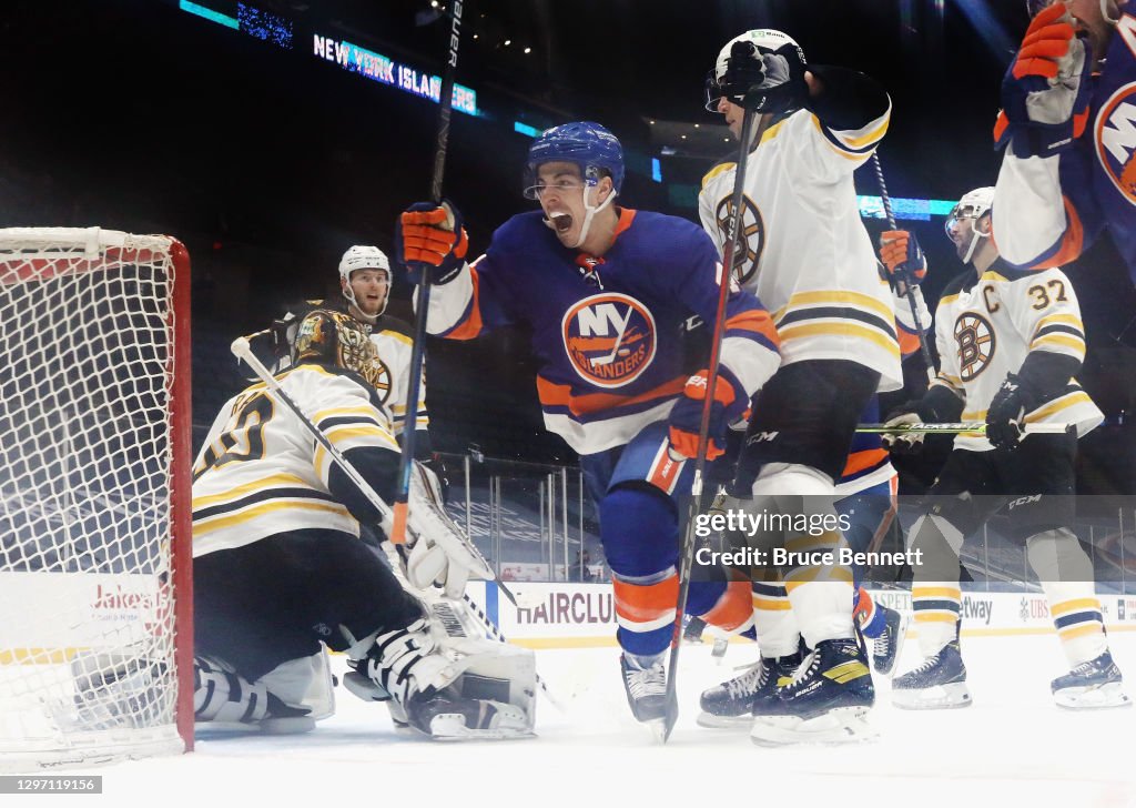 Boston Bruins v New York Islanders