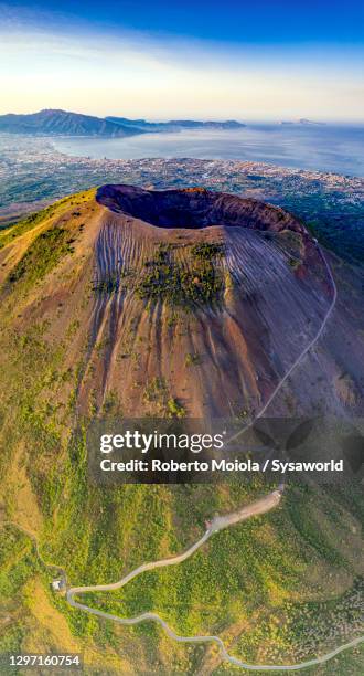 mount vesuvius volcano, aerial view, naples, italy - mt vesuvius stock pictures, royalty-free photos & images